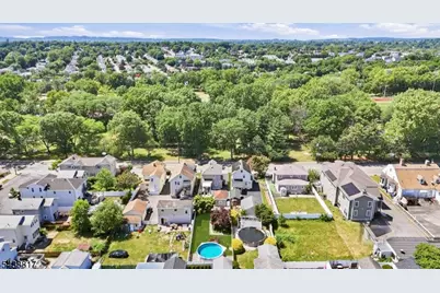 332 Riverside Ave, Lyndhurst Township, NJ 07071 - Photo 5