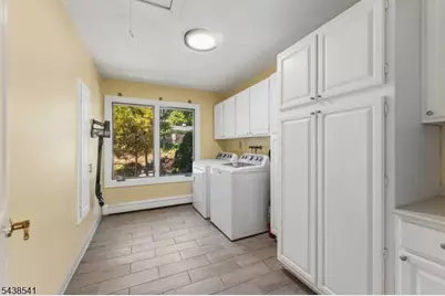 486 Summit Rd, Mountainside, NJ 07092 - Photo 23