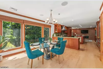 486 Summit Rd, Mountainside, NJ 07092 - Photo 7