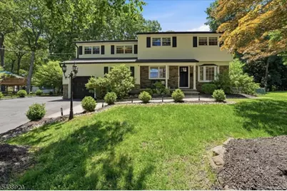 3 Richard Dr W, Mount Arlington, NJ 07856 - Photo 1