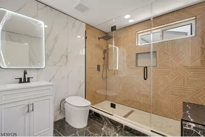 67 Melody Hill Rd, Clifton, NJ 07013 - Photo 7