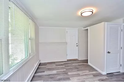4 Village Pl, Jefferson Township, NJ 07438 - Photo 7