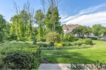 24 Benedict Cres, Bernards Township, NJ 07920 - Photo 9