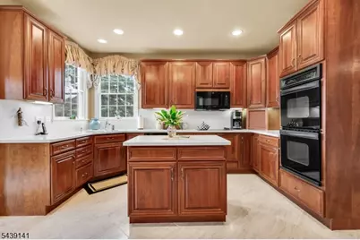 24 Benedict Cres, Bernards Township, NJ 07920 - Photo 3