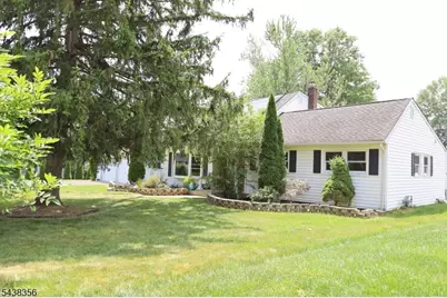 70 Knoll Rd, Parsippany, NJ 07054 - Photo 3
