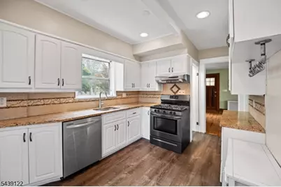 291 Central Ave, Mountainside, NJ 07092 - Photo 15