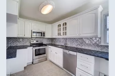 19 Jonquil Cir, Woodbridge Township, NJ 08863 - Photo 9