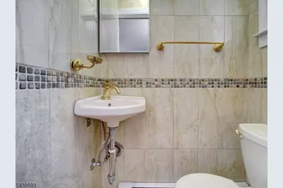 19 Jonquil Cir, Woodbridge Township, NJ 08863 - Photo 15