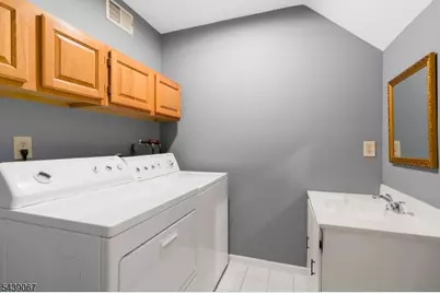 2219 North Ave, Unit 14, Scotch Plains Township, NJ 07076 - Photo 9