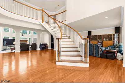 12 Manchur Ct, Raritan Township, NJ 08822 - Photo 3