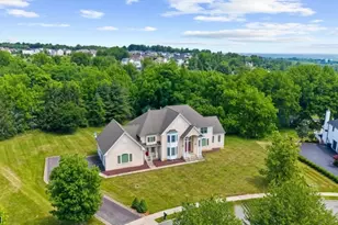 12 Manchur Ct, Raritan Township, NJ 08822 - Photo 11