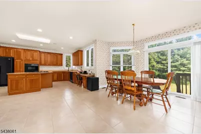 12 Manchur Ct, Raritan Township, NJ 08822 - Photo 11