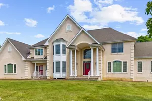 12 Manchur Ct, Raritan Township, NJ 08822 - Photo 1