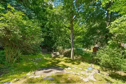 20 Nassau St, North Haledon, NJ 07508 - Photo 25