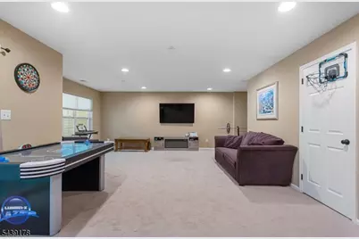 169 Vista Ter, Pompton Lakes, NJ 07442 - Photo 21