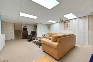 211 Yorktowne Ct, Washington Township, NJ 07676 - Photo 17