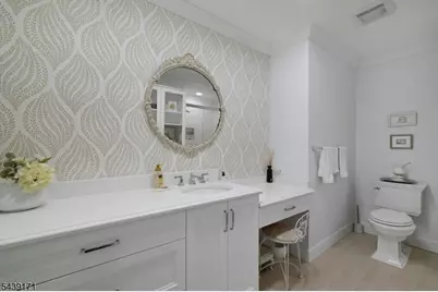 211 Yorktowne Ct, Washington Township, NJ 07676 - Photo 15