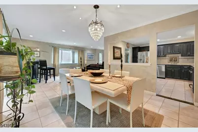 211 Yorktowne Ct, Washington Township, NJ 07676 - Photo 9