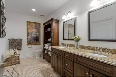 10 Schmidt Cir, Watchung, NJ 07069 - Photo 11