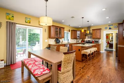 86 Highland Ave, Bridgewater, NJ 08807 - Photo 9