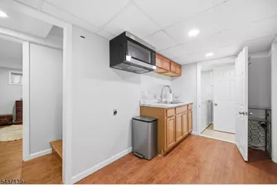 48 W Cedar St, Livingston, NJ 07039 - Photo 17