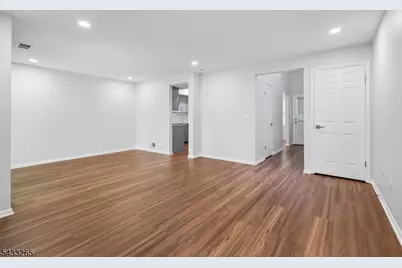 48 Eton Ct, Bedminster Township, NJ 07921 - Photo 5