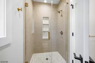 20 Hampton Terrace, Livingston, NJ 07039 - Photo 43