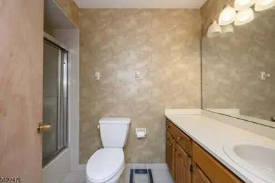 675 Raritan Rd #24, Clark Township, NJ 07066 - Photo 23