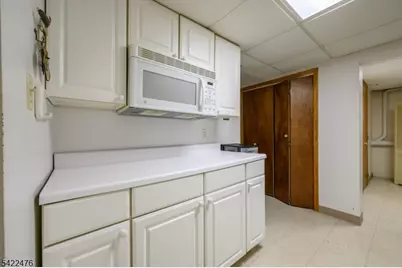 675 Raritan Rd #24, Clark Township, NJ 07066 - Photo 29