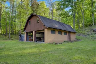 1127 Dark Moon Rd, Frelinghuysen Township, NJ 07860 - Photo 39