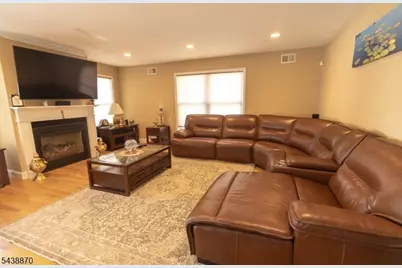 419 Putnam Rd, Union Township, NJ 07083 - Photo 17