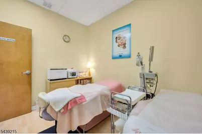 785 Njsh 22W, North Plainfield, NJ 07060 - Photo 23