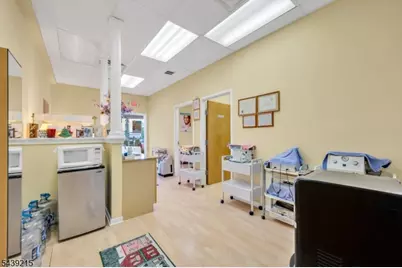 785 Njsh 22W, North Plainfield, NJ 07060 - Photo 15