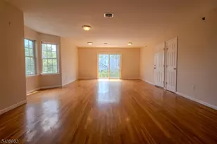 28 Triton Terrace, Newark, NJ 07104 - Photo 5