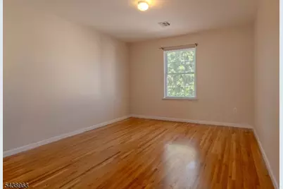 28 Triton Ter, Newark, NJ 07104 - Photo 9