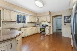 6 Bluebird Ct, Raritan Township, NJ 08822 - Photo 7