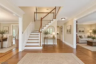 6 Bluebird Ct, Raritan Township, NJ 08822 - Photo 3