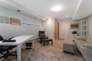 6 Bluebird Ct, Raritan Township, NJ 08822 - Photo 31