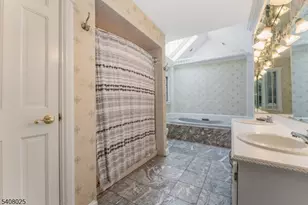 6 Bluebird Ct, Raritan Township, NJ 08822 - Photo 23