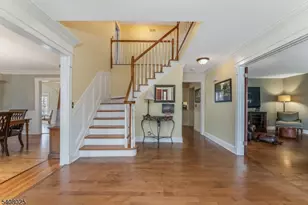 6 Bluebird Ct, Raritan Township, NJ 08822 - Photo 3