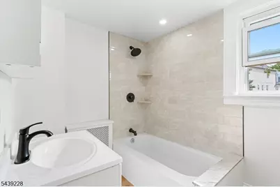 42 Grant Ave, Kearny, NJ 07032 - Photo 9