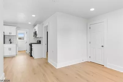 42 Grant Ave, Kearny, NJ 07032 - Photo 5