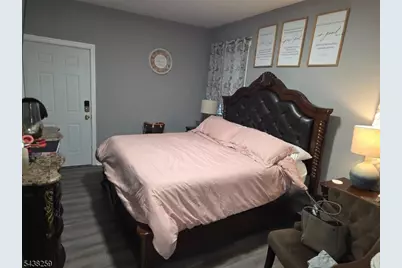 134 S Munn Ave #2, East Orange, NJ 07018 - Photo 5