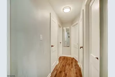 500 S Center St #E11, City Of Orange Twp., NJ 07050 - Photo 9