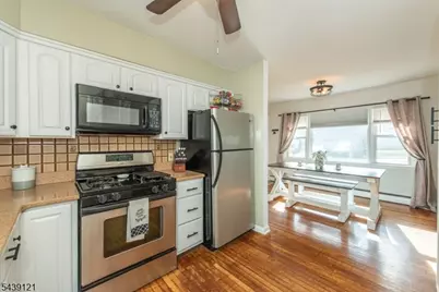 123 Idalroy Trl, Hopatcong, NJ 07843 - Photo 9