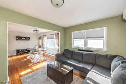 123 Idalroy Trl, Hopatcong, NJ 07843 - Photo 5