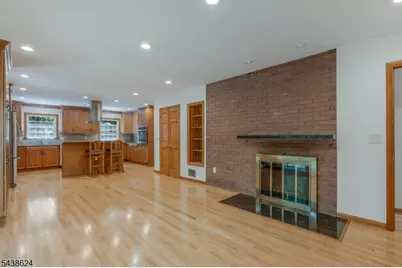29 Brook Dr, Watchung, NJ 07069 - Photo 5