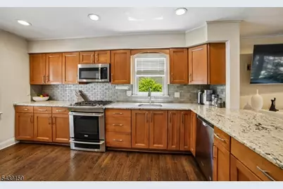 74 Minnehaha Blvd, Oakland, NJ 07436 - Photo 9