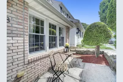 8 Pine St, West Orange Township, NJ 07052 - Photo 5