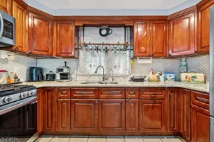 509 Ridge St, Newark, NJ 07104 - Photo 11